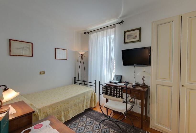 オーシャンビューのスタンダードシングルルーム, Villa Tuttorotto