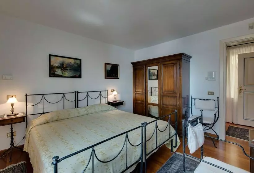 オーシャンビュースタンダードルーム, Villa Tuttorotto