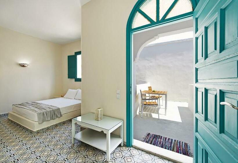 إستوديو قياسى, Nissia Beach Apartments & Suites