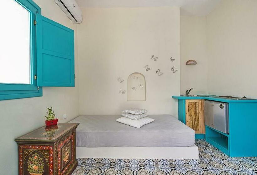 Escritório Estándar, Nissia Beach Apartments & Suites