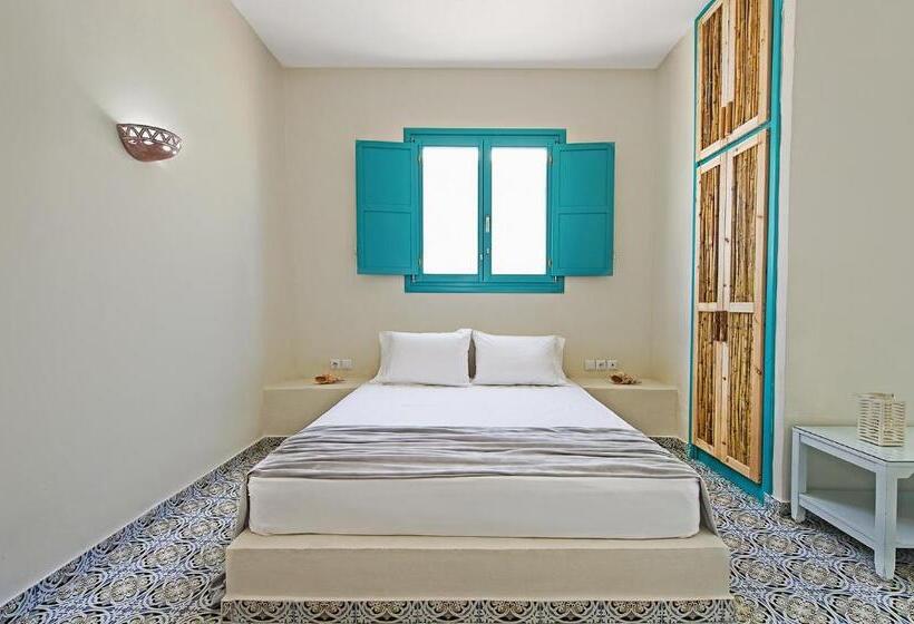 إستوديو قياسى, Nissia Beach Apartments & Suites