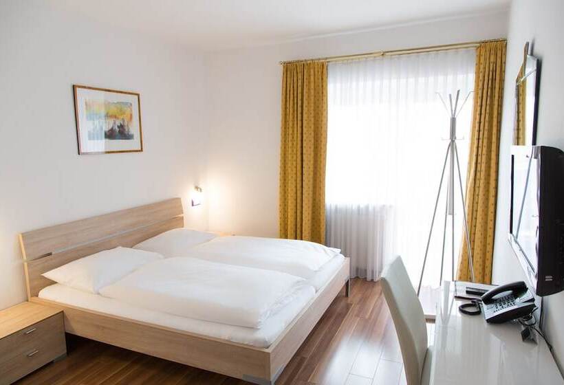 اتاق استاندارد, Salzburg Hotel Lilienhof