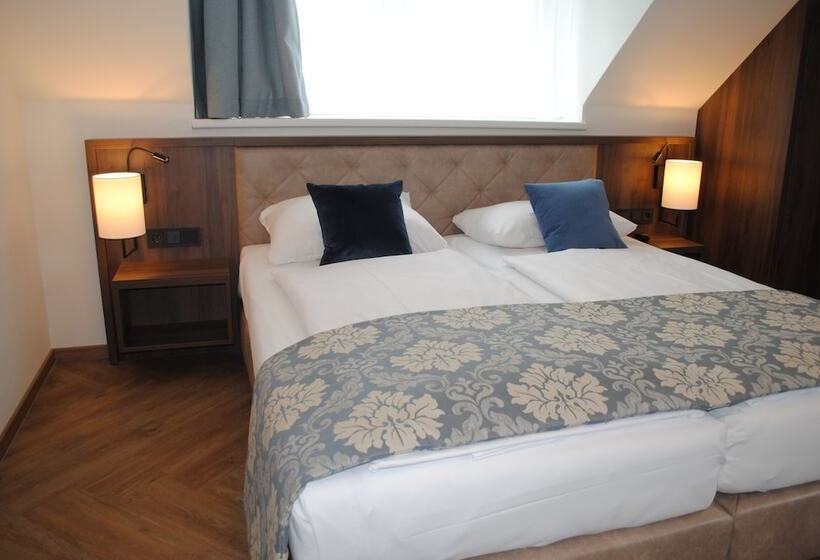 اتاق خانوادگی, Salzburg Hotel Lilienhof