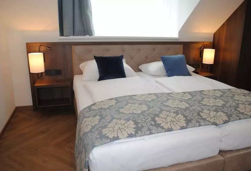 اتاق خانوادگی, Salzburg Hotel Lilienhof