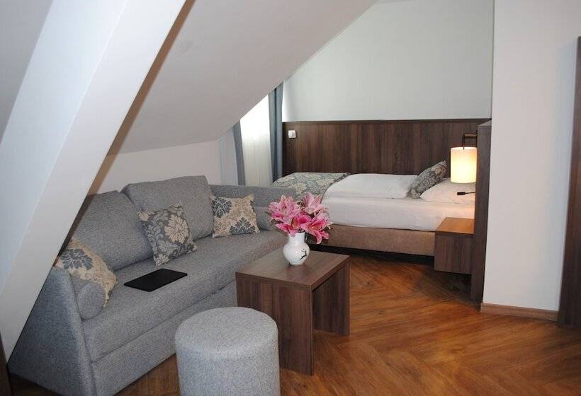 اتاق خانوادگی, Salzburg Hotel Lilienhof