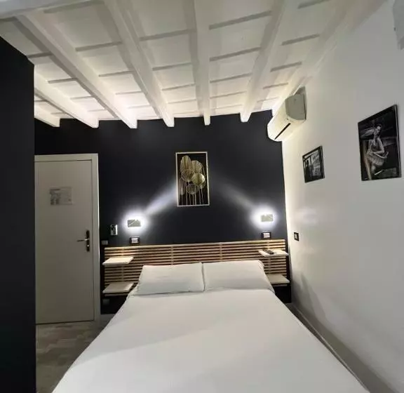 اتاق استاندارد, Irooms Spanish Steps