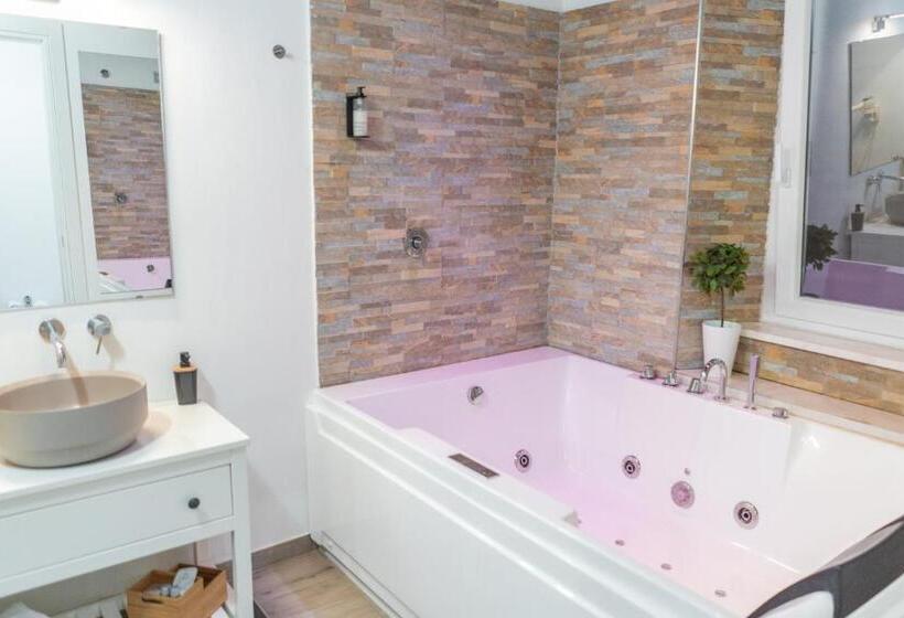 חדר סטנדרט עם ג'קוזי, Irooms Spanish Steps