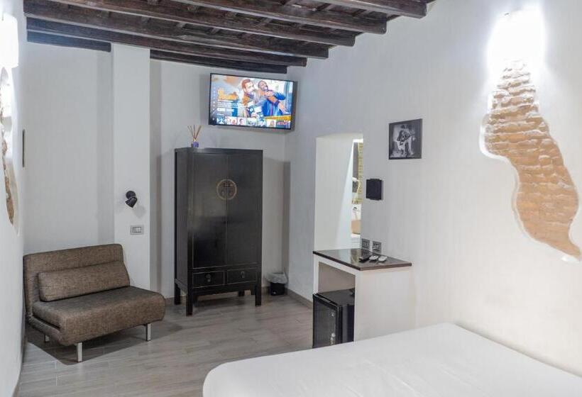 חדר סטנדרט עם ג'קוזי, Irooms Spanish Steps