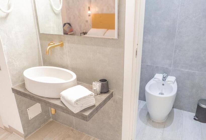 חדר סופריור עם ג'קוזי, Irooms Spanish Steps