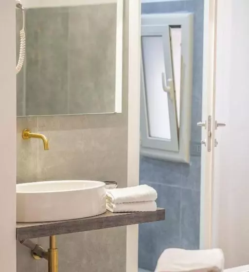 اتاق سوپریور با وان آب گرم, Irooms Spanish Steps