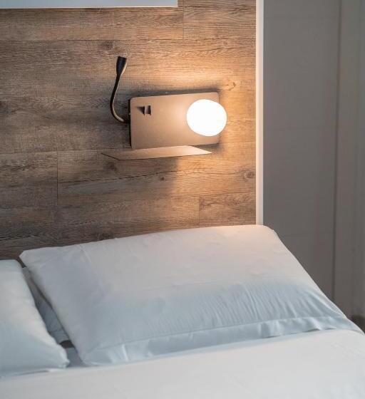 חדר סטנדרט עם ג'קוזי, Irooms Spanish Steps