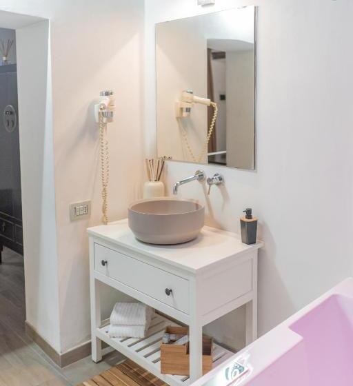 חדר סטנדרט עם ג'קוזי, Irooms Spanish Steps