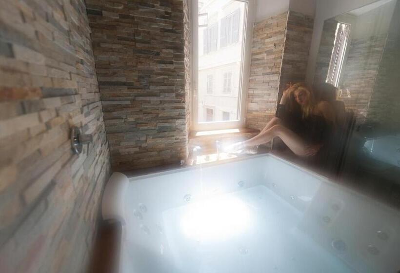 חדר סטנדרט עם ג'קוזי, Irooms Spanish Steps