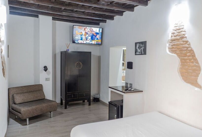 חדר סופריור עם ג'קוזי, Irooms Spanish Steps