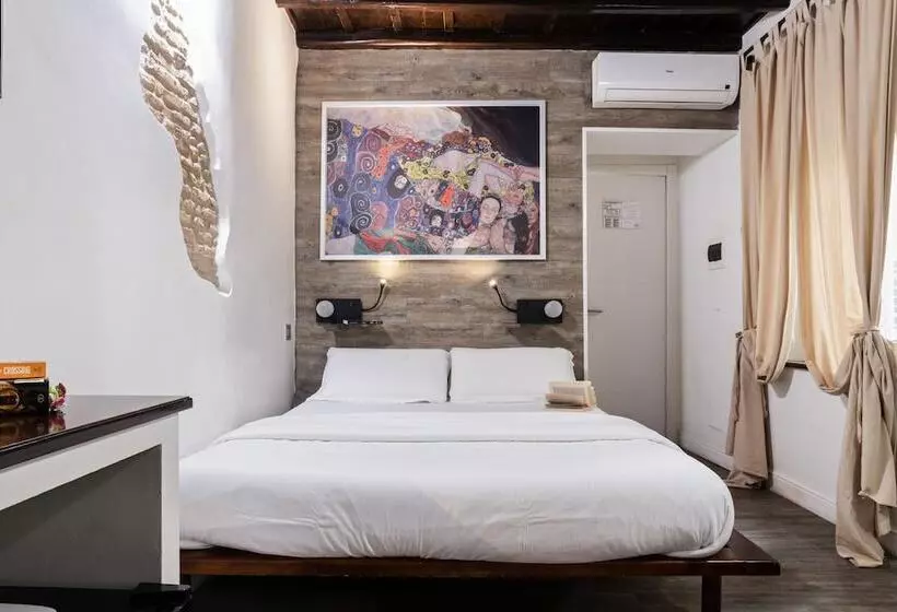 اتاق سوپریور با وان آب گرم, Irooms Spanish Steps