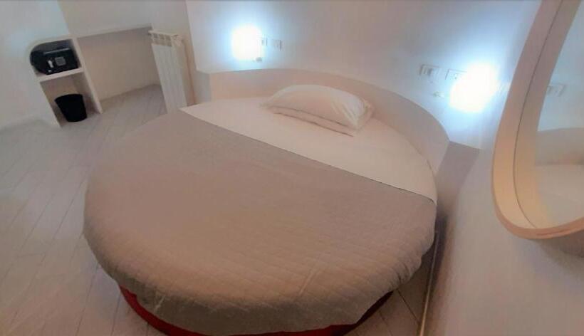 اتاق استاندارد یک نفره, Wrh Trastevere