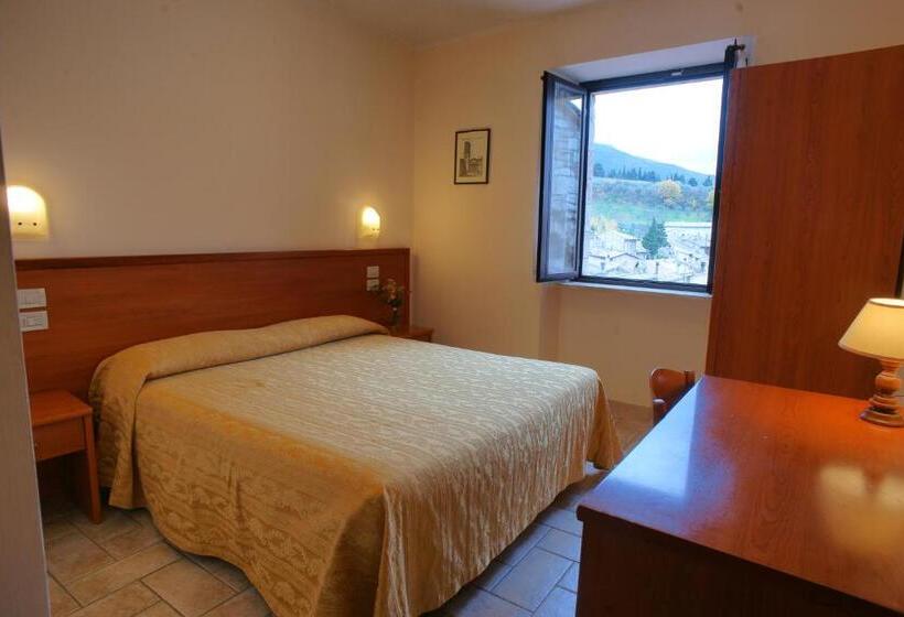 חדר סטנדרט, Albergo La Rocca