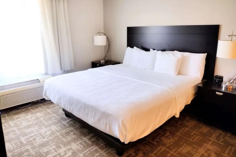 带大床的标准间, Best Western Plus Dalton Inn