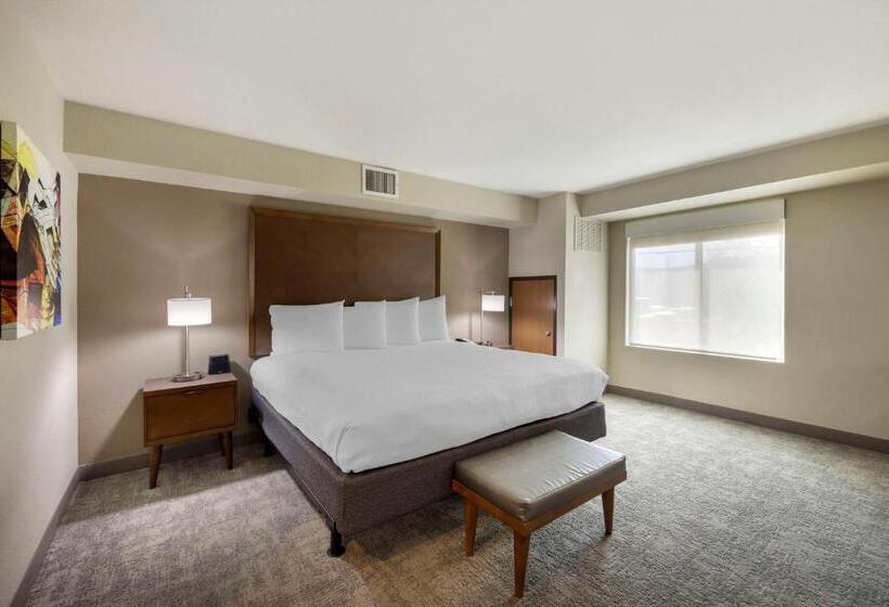 מיטת קינג בסוויטה, Best Western Plus Henderson