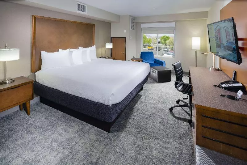 キングサイズベッドのスタンダードルーム, Best Western Plus Henderson