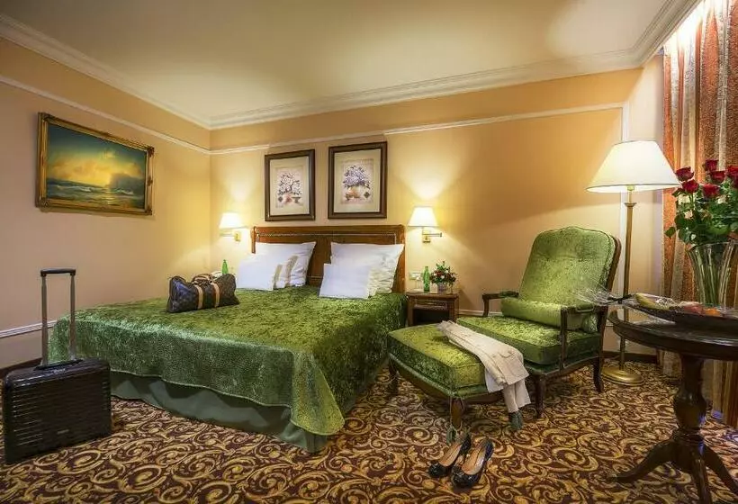 اتاق سوپریور, Carlsbad Plaza Medical Spa & Wellness