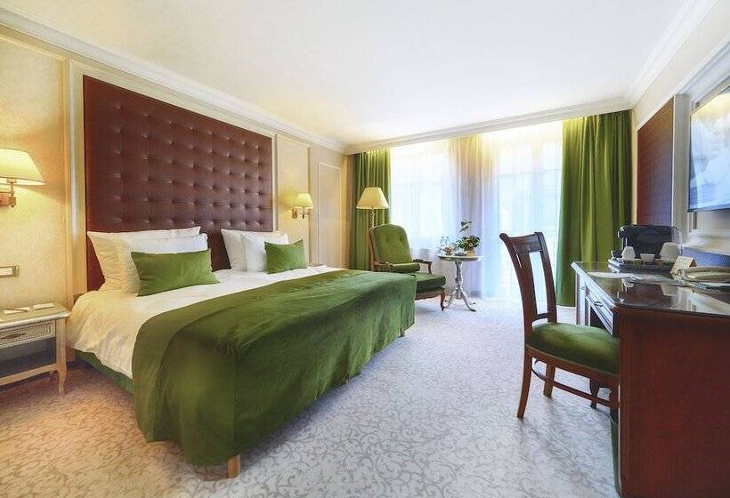 חדר דלוקס, Carlsbad Plaza Medical Spa & Wellness