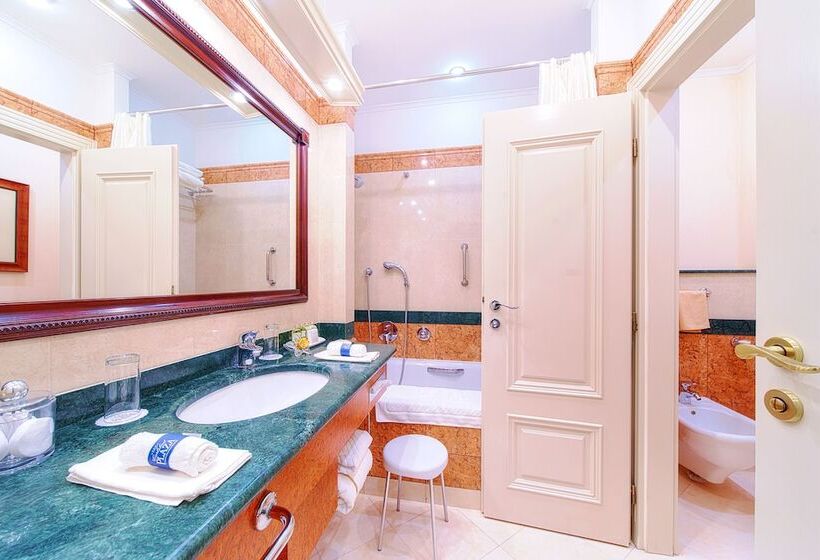 סוויטת ג'וניור, Carlsbad Plaza Medical Spa & Wellness