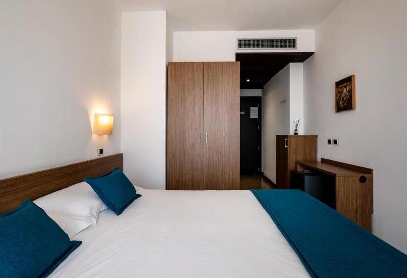 اتاق استاندارد با بالکن, Cristallo