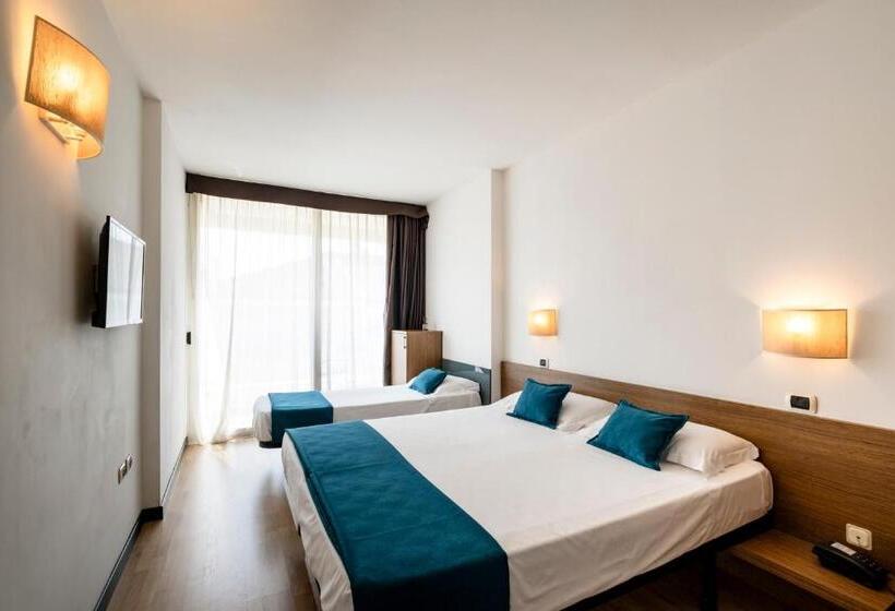 اتاق استاندارد سه نفره, Cristallo