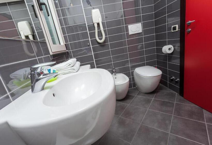 سوییت جونیور با بالکن, Cristallo