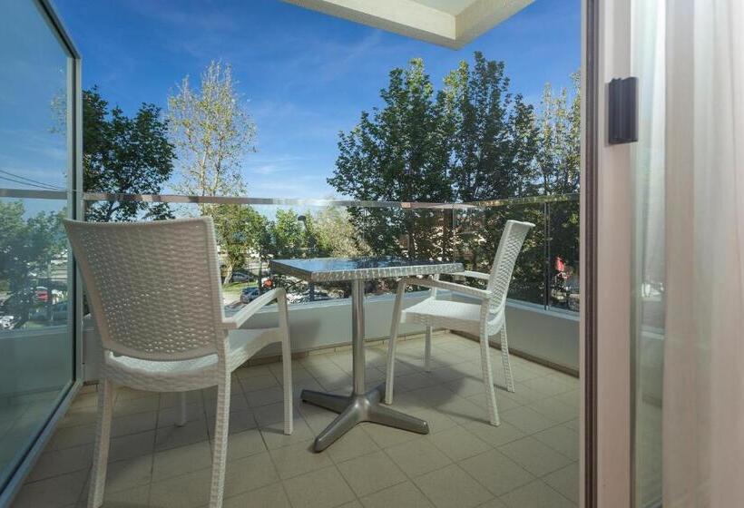 سوییت جونیور با بالکن, Cristallo