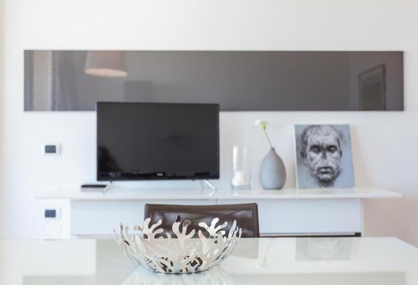 اتاق دوبلکس, Cristallo