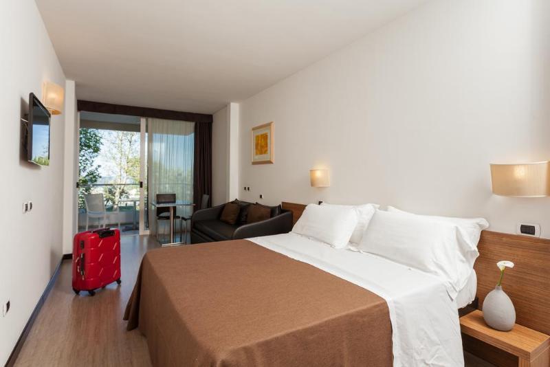 سوییت جونیور با بالکن, Cristallo