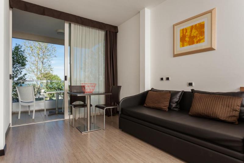 سوییت جونیور با بالکن, Cristallo