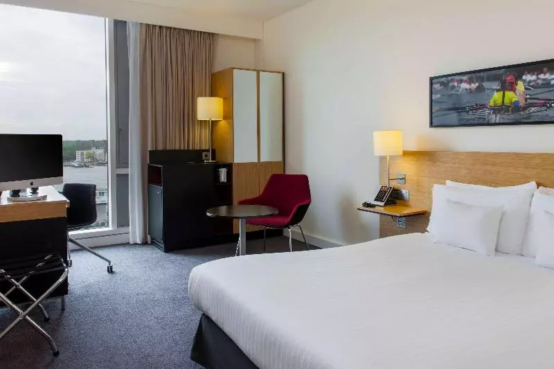 スタンダードルーム, Doubletree By Hilton  Amsterdam Centraal Station