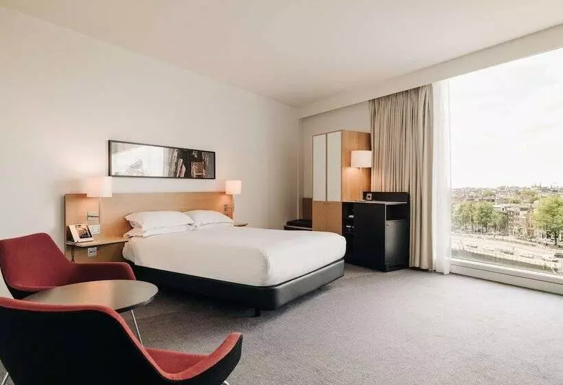 クイーンサイズベッドのエクゼクティブルーム, Doubletree By Hilton  Amsterdam Centraal Station
