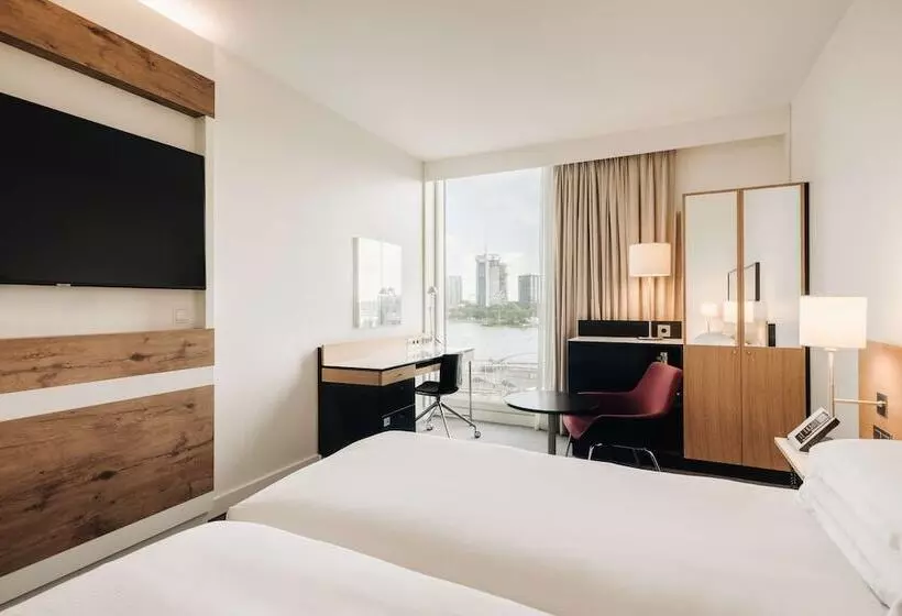 スタンダードルーム, Doubletree By Hilton  Amsterdam Centraal Station
