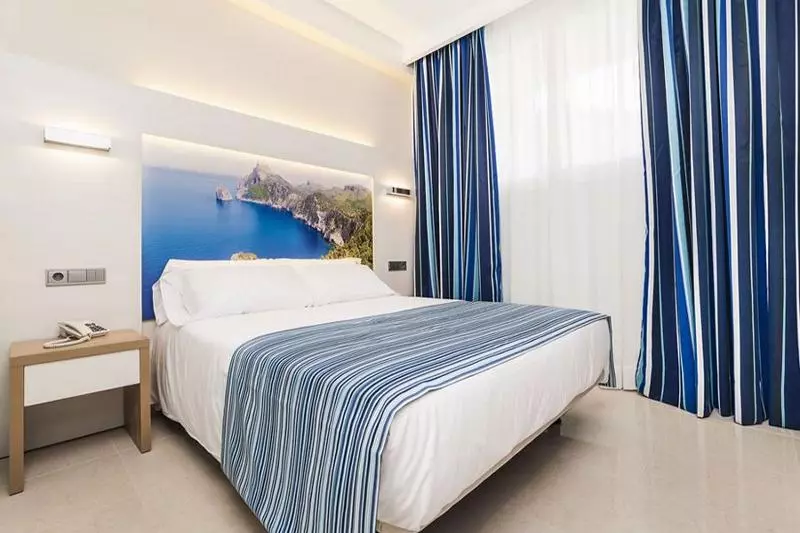اتاق سوپریور, Globales Playa Estepona