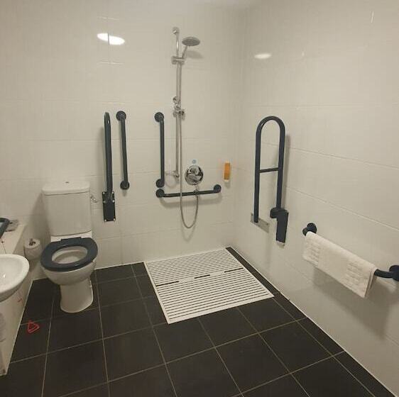 Номер Стандарт, Heeton Concept Hotel   City Centre Liverpool