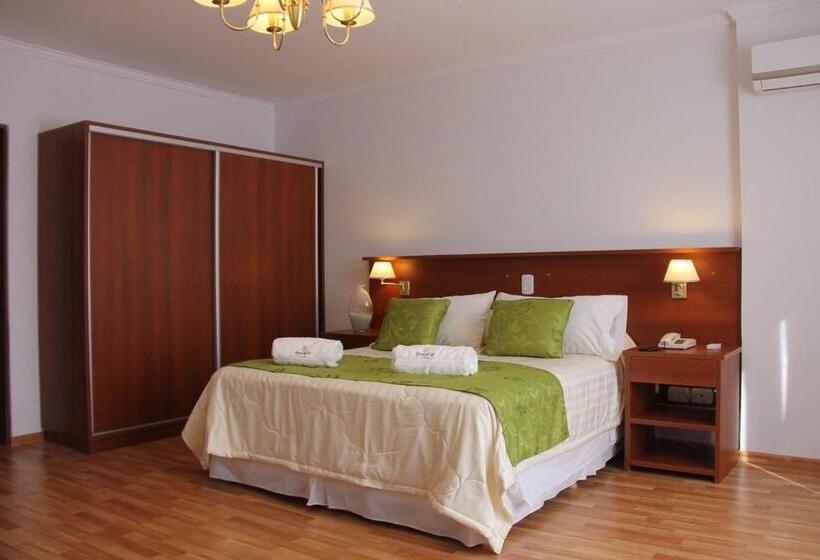 جناح ملكى, Hostal Del Sol Spa