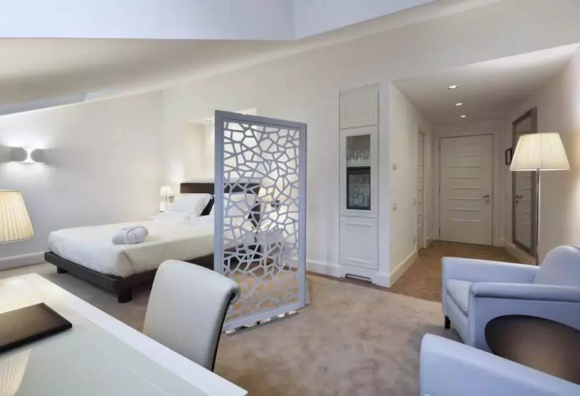 سوییت جونیور, Maison Milano | Una Esperienze