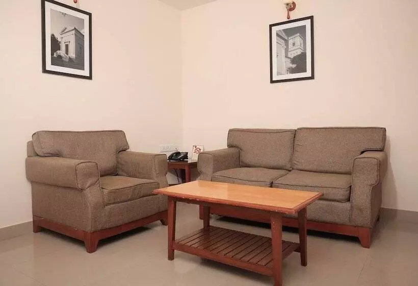سوییت با چشم‌انداز استخر, Muthu Vailankanni Residency
