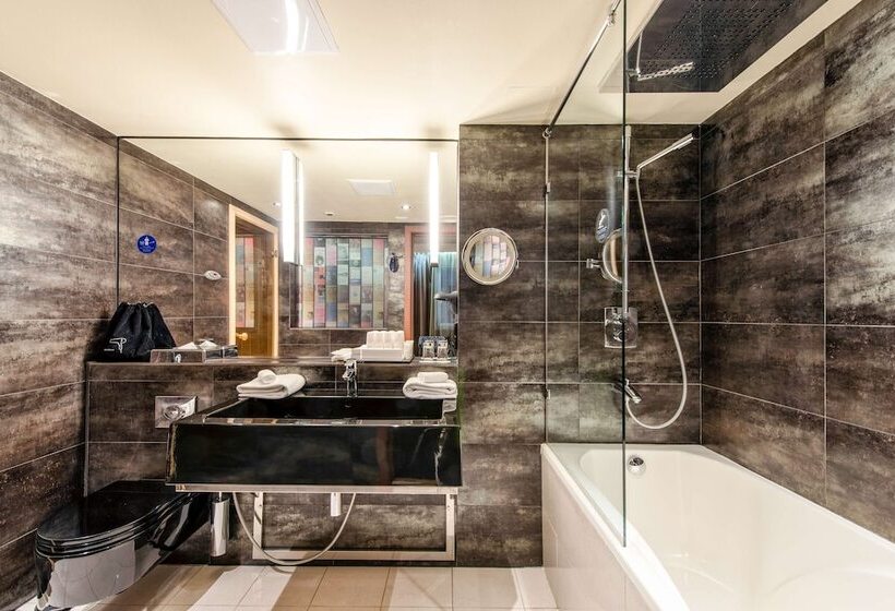 جناح, Radisson Sonya Hotel, St. Petersburg