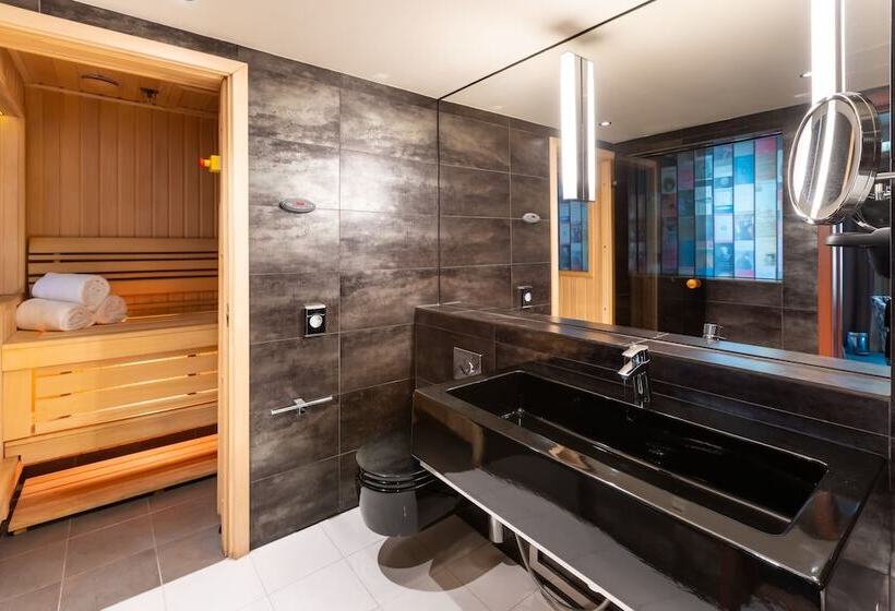 سوییت, Radisson Sonya Hotel, St. Petersburg