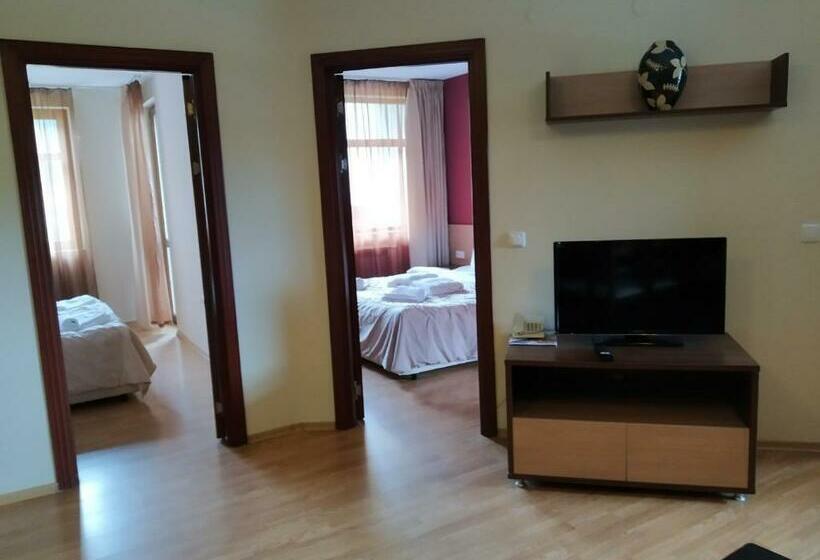 דירת שני חדרים, Redenka Holiday Club