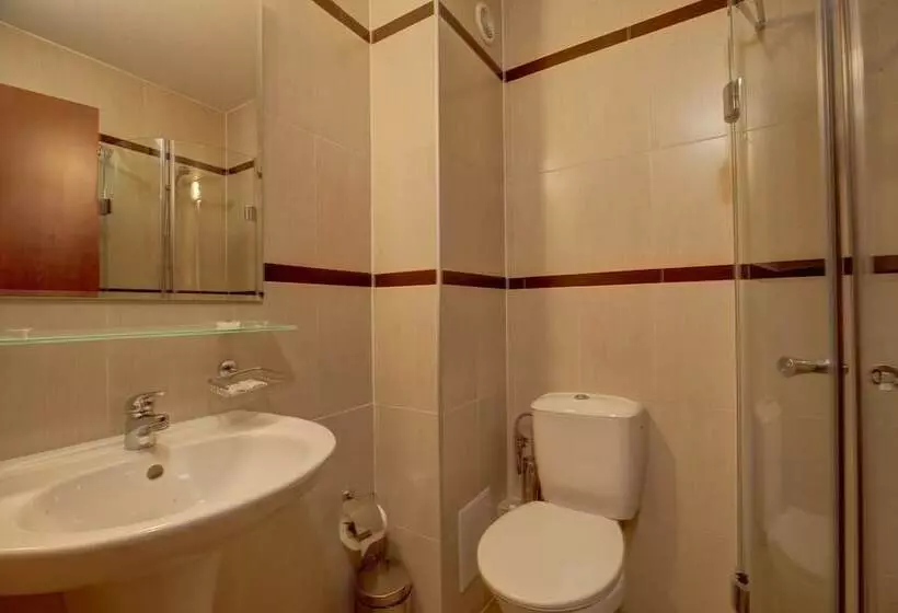 Standard-studio, Redenka Holiday Club