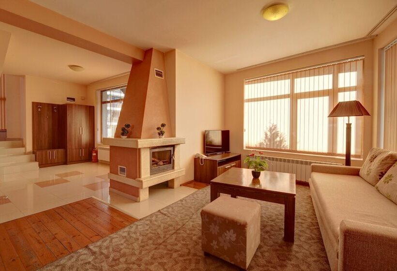 וילה בת 3 חדרי שינה, Redenka Holiday Club