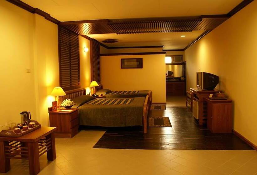 اتاق اجرایی با چشم‌انداز دریا, Sunny Paradise Resort