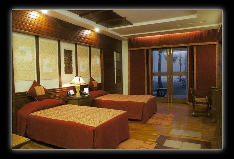 اتاق اجرایی با چشم‌انداز دریا, Sunny Paradise Resort