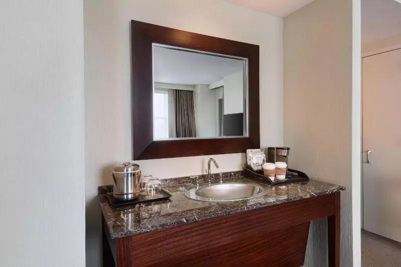 キングサイズベッドのスイートルーム, The Westin Reston Heights